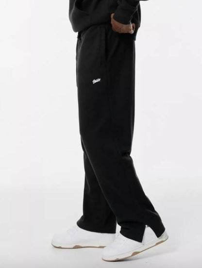 Pull&Bear straight leg joggers in black